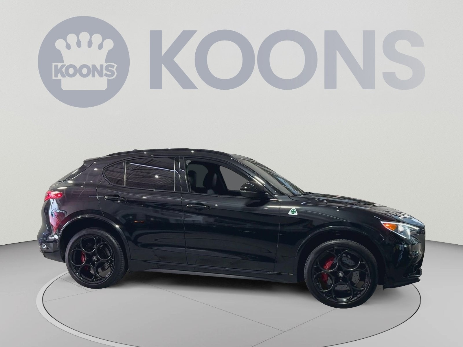 2022 Alfa Romeo Stelvio Quadrifoglio