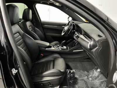 2022 Alfa Romeo Stelvio Quadrifoglio