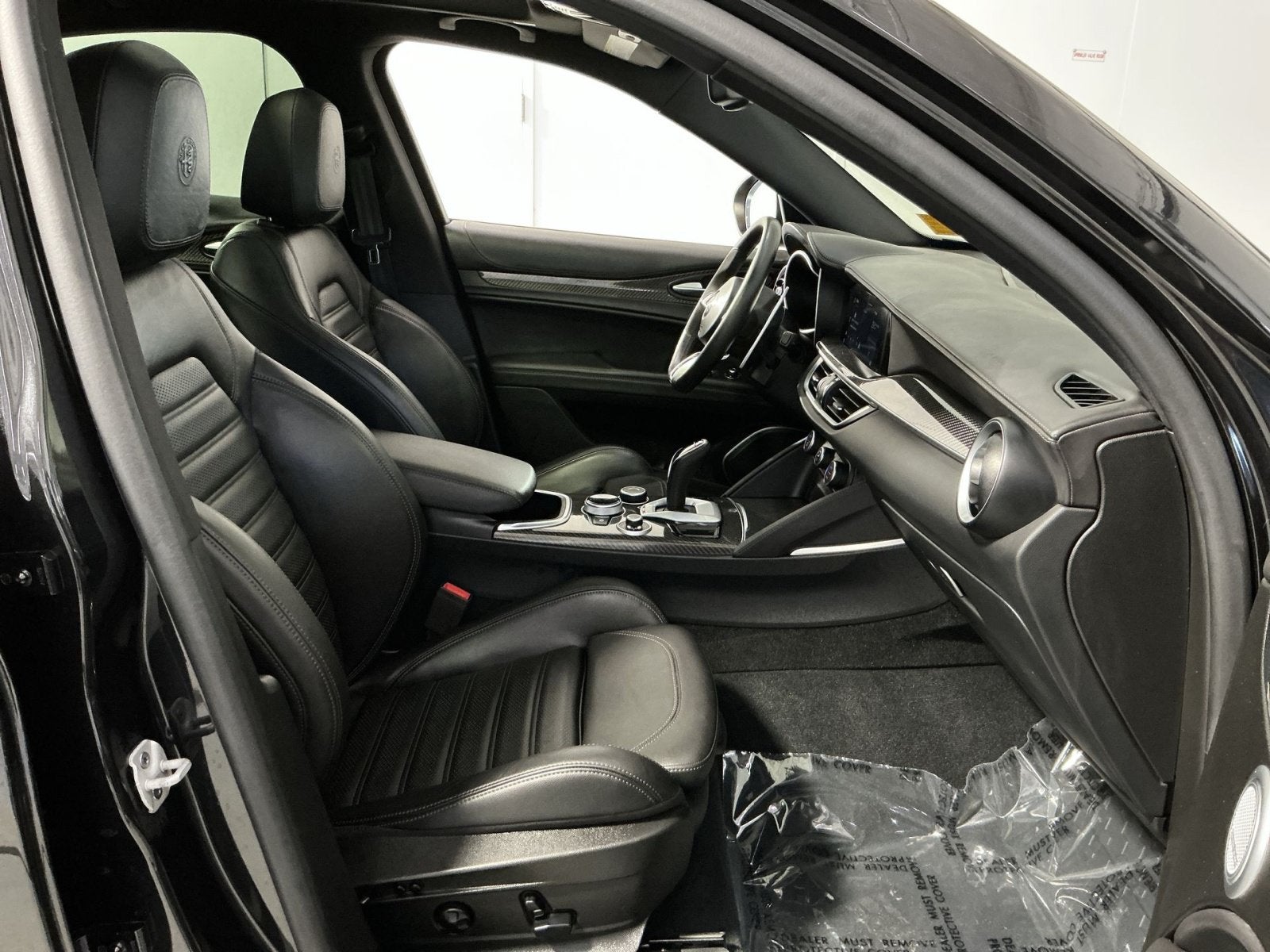 2022 Alfa Romeo Stelvio Quadrifoglio