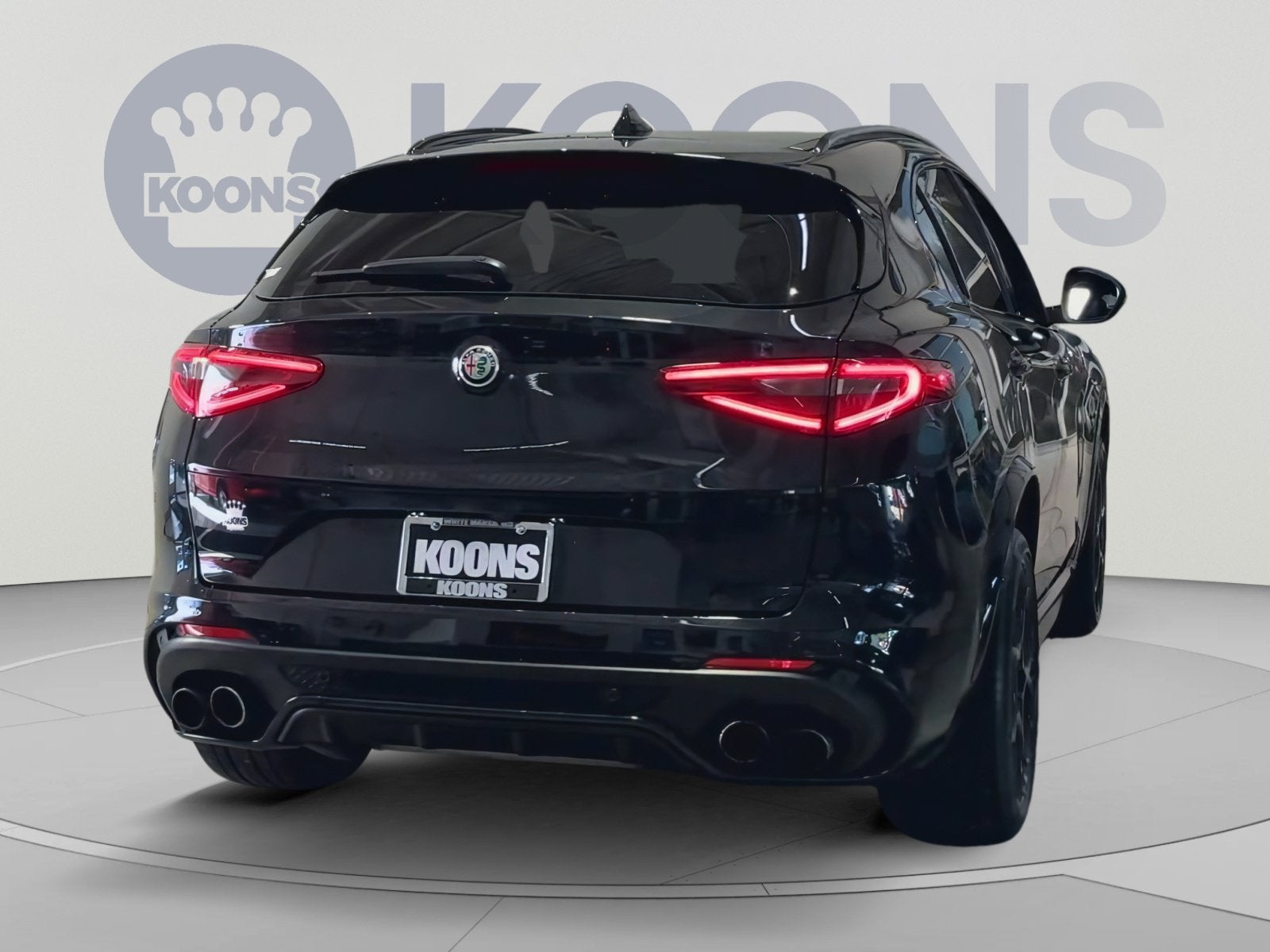 2022 Alfa Romeo Stelvio Quadrifoglio